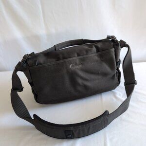 Lowepro Pro Messenger 200 AW Camera Bag Slate Gray Padded Strap Messenger Bag